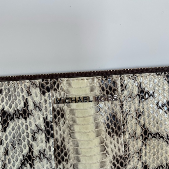 Michael Kors Jet Set Travel Clutch Wristlet Leather Snakeskin Print - Picture 6 of 6